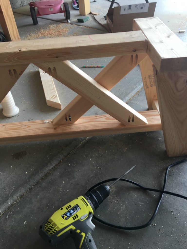 DIY Outdoor Bench | Overalls & Power Saws